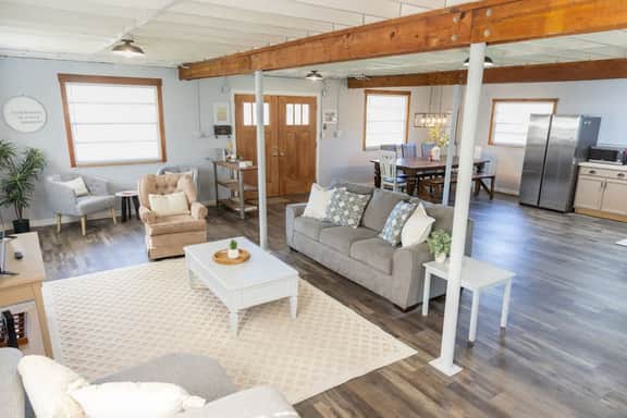 The Rustic Reed Barn